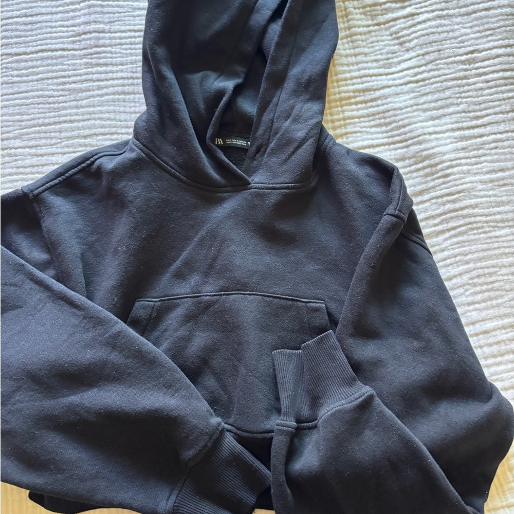 Zara Black Crop Hoodie Sweater